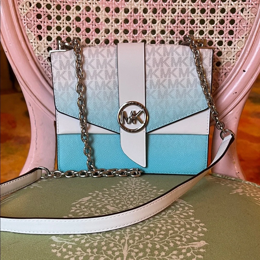 Michael Kors Crossbody - Picture 1 of 3